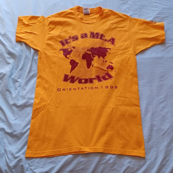 Vintage Y2K Mount Allison University "It's A Mt. A World" T-Shirt Adult Large - Picture 1 of 12